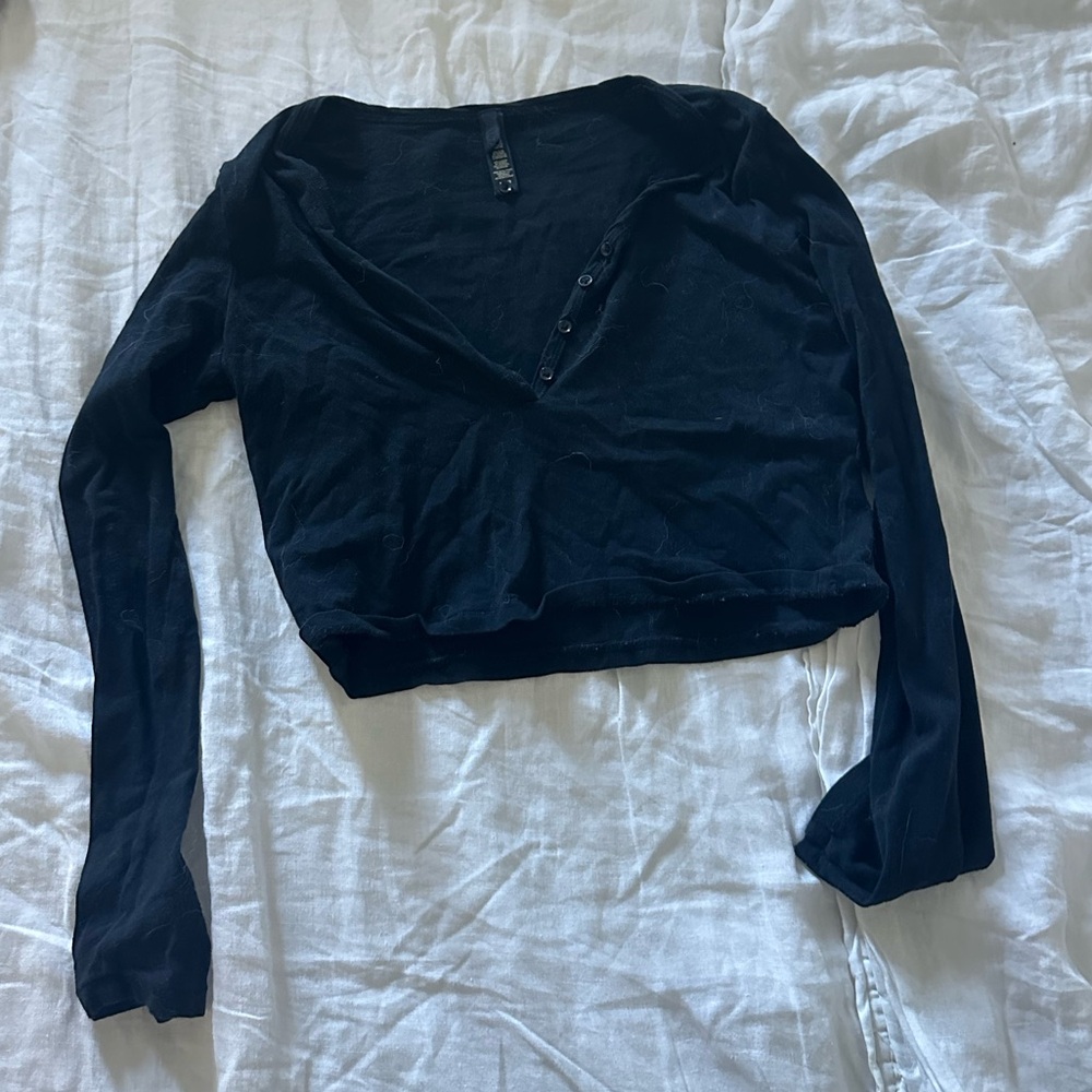 Skins black long sleeve crop